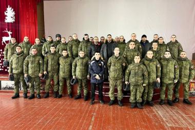 ПРЕДСТАВИТЕЛЬ МУФТИЯТА ДВ ДУМАЧР ВСТРЕТИЛСЯ С ВОЕННОСЛУЖАЩИМИ.